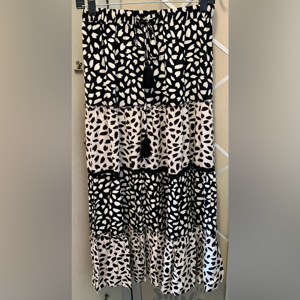Woman size 4 Maxi Skirt